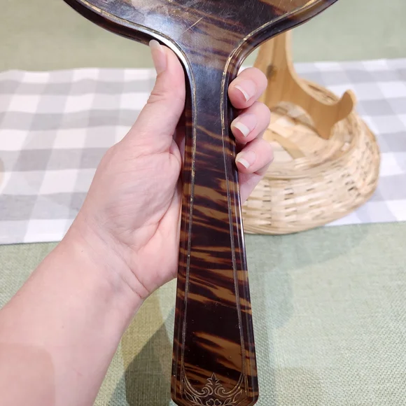 Tortoise Shell Handheld Mirror - Picture 4 of 9